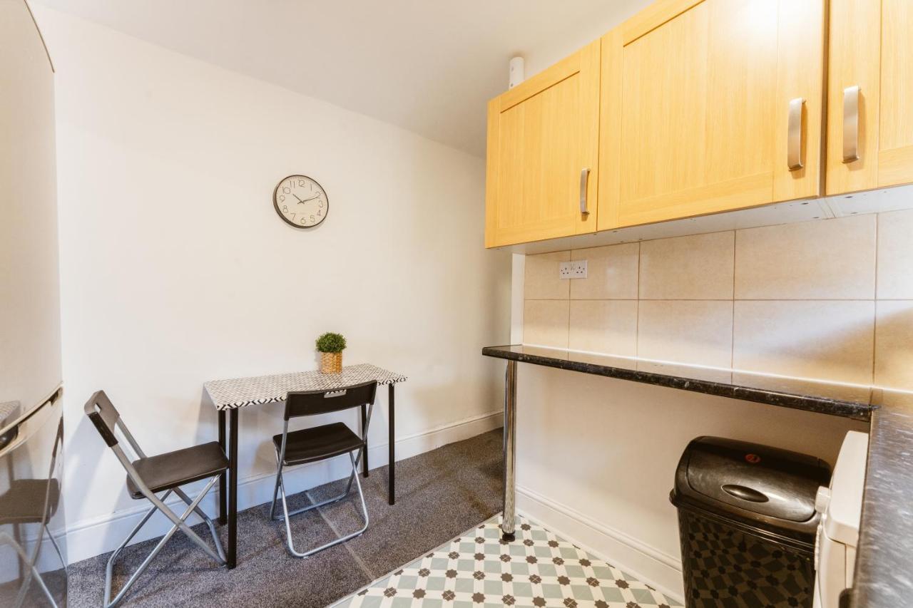 Mile End Double Rooms 86A Λονδίνο Εξωτερικό φωτογραφία